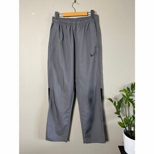 Nike Dri-FIT Gray Training Pants Size M  Nike Dri-FIT athletic pants